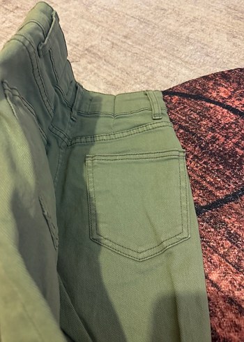 28 Beden Kadın Haki Midi Boy Yırtmaçlı Pantolon