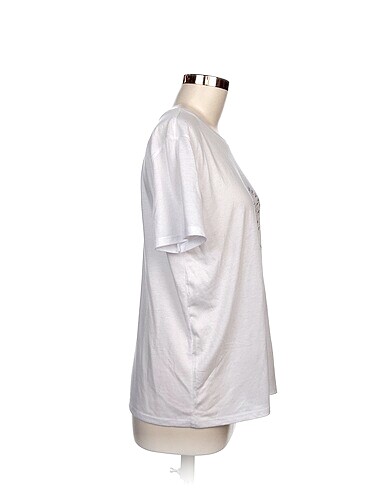 LC Waikiki LC Waikiki T-shirt %70 İndirimli.
