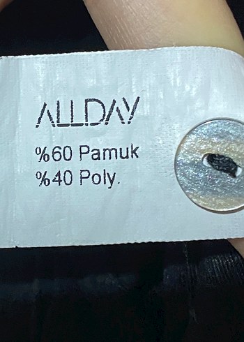 Uzun Siyah Pilili Kadın Gömlek - Görsel 4