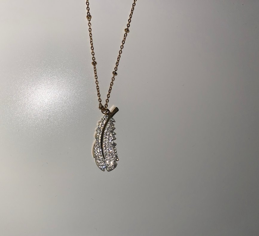 Zincir Detaylı Altın Renk Kadın Kolye - Görsel 2