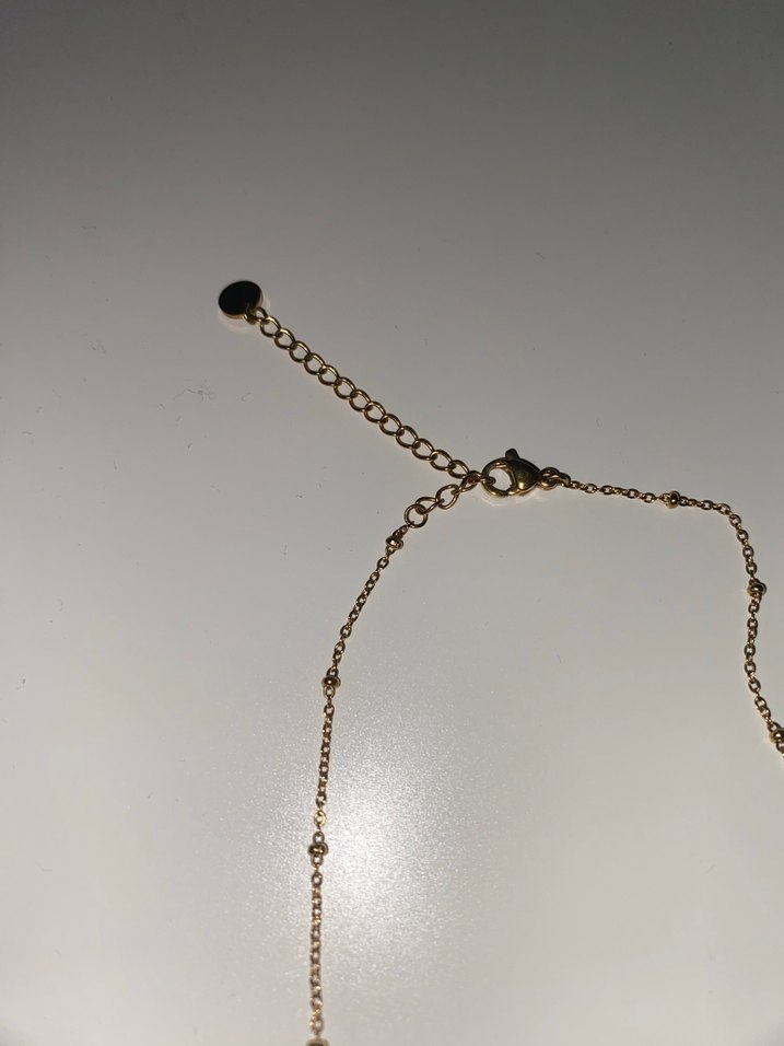 Zincir Detaylı Altın Renk Kadın Kolye - Görsel 4