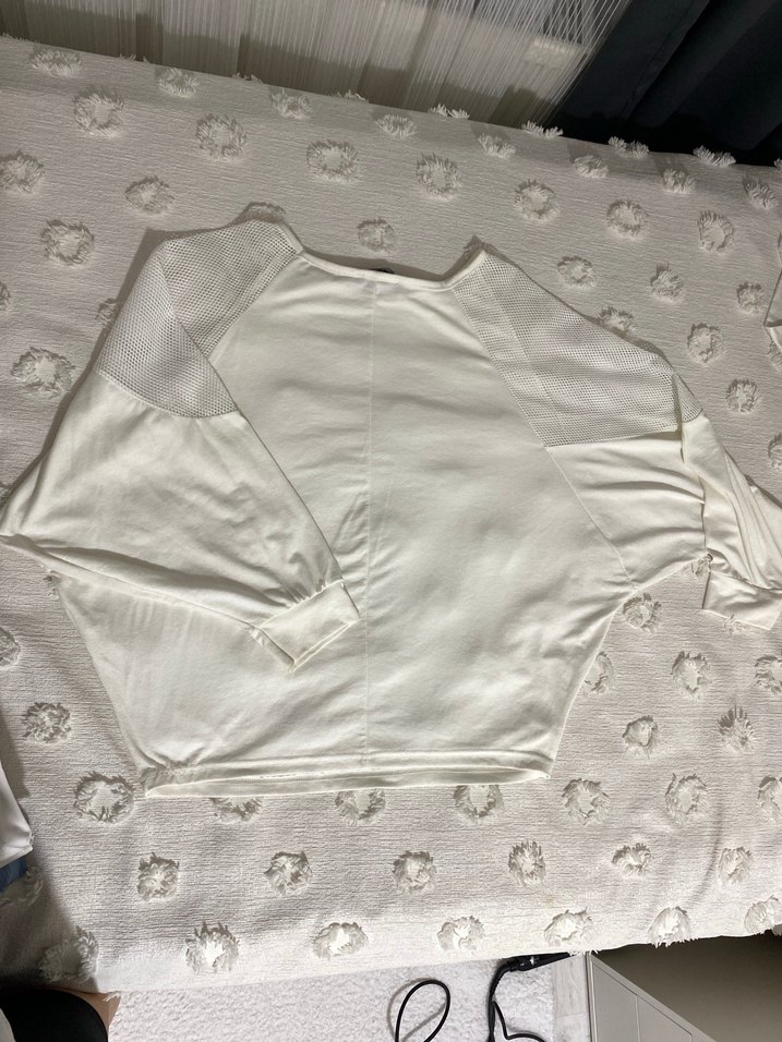 Uzun Kollu Beyaz Bluz - Görsel 2