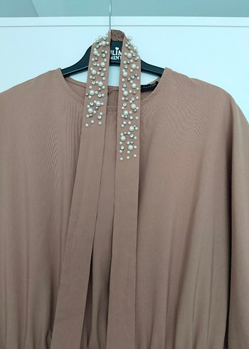 Bej Kemerli Uzun Kadın Elbise - Görsel 10