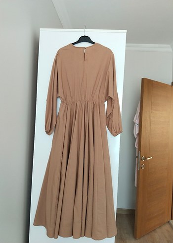 Bej Kemerli Uzun Kadın Elbise - Görsel 3