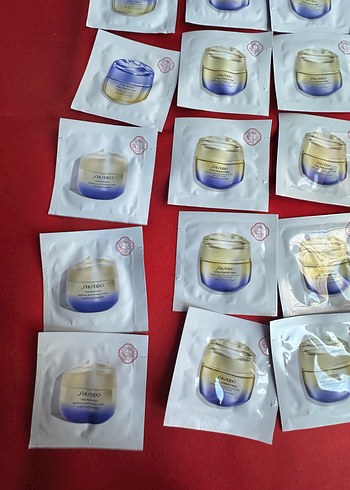 Shiseido Vital Perfection - Görsel 7