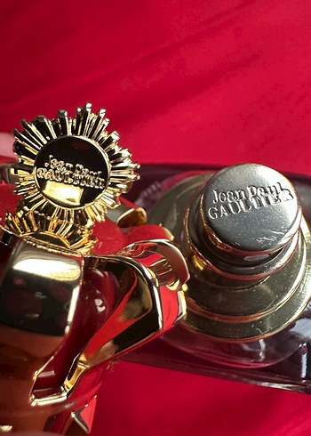 Jean Paul Gaultier Scandal - Görsel 2