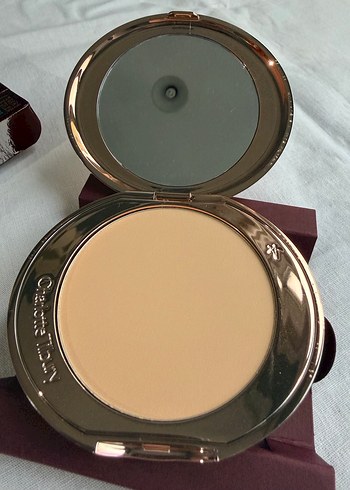 Charlotte Tilbury Airbrush Flawless Finish Pudra 8g - Görsel 6