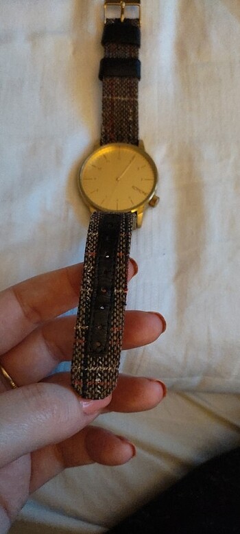 Beden altın Renk Kutusuz ORJİNAL Tasarım ürünü Komono saat