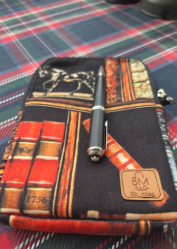 Diğer Vintage Kitap Desenli Siyah Kalemlik