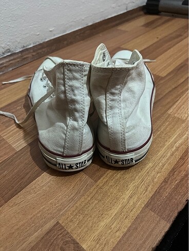 42 Beden Çok iyi durumda 42 numara converse