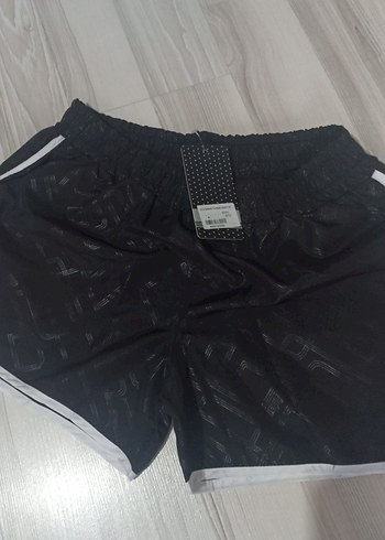 Diğer Siyah Seffaf Desenli Spor Sort