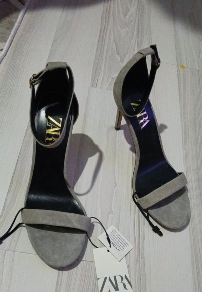 Zara Gri Süet Topuklu Sandalet — görsel 2/3
