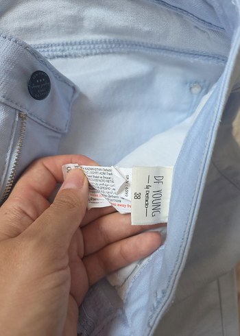 38 Beden Beyaz Kadın Pastel Denim Şort