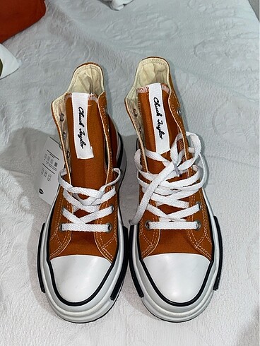 Converse Kiremit