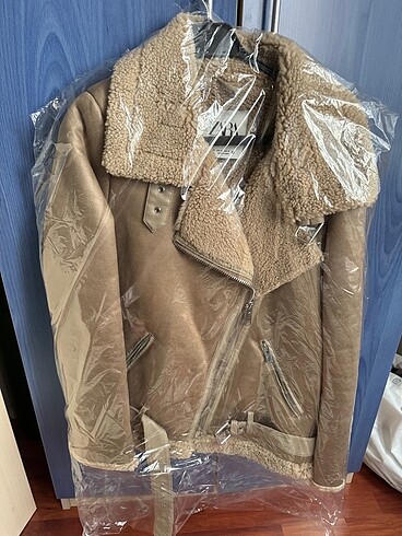 Zara mont