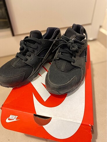39 Beden siyah Renk Orjinal Nike Huarache