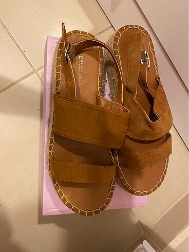 H&M Hasır platform topuklu süet sandalet