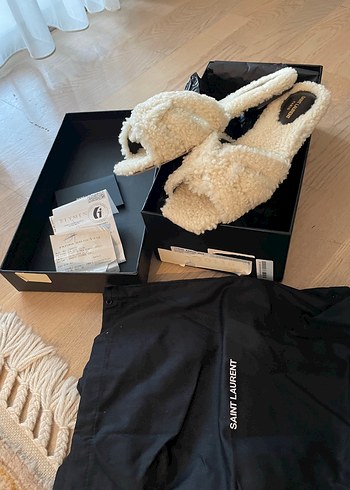 Yves Saint Laurent ürünü