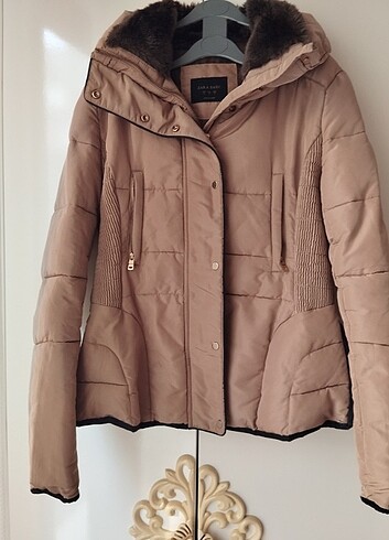 Zara mont