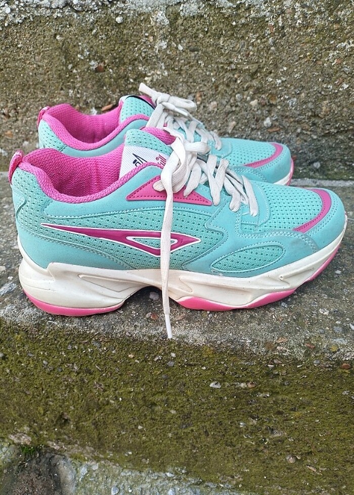 Spor ayakkabi - Görsel 3