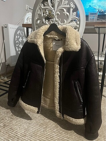 Bershka mont