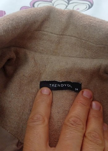 Trendyol marka kadın palto - Görsel 5