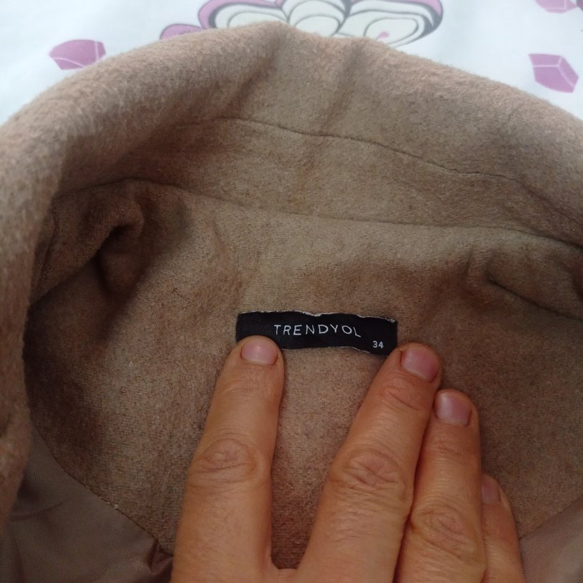 Trendyol marka kadın palto - Görsel 5