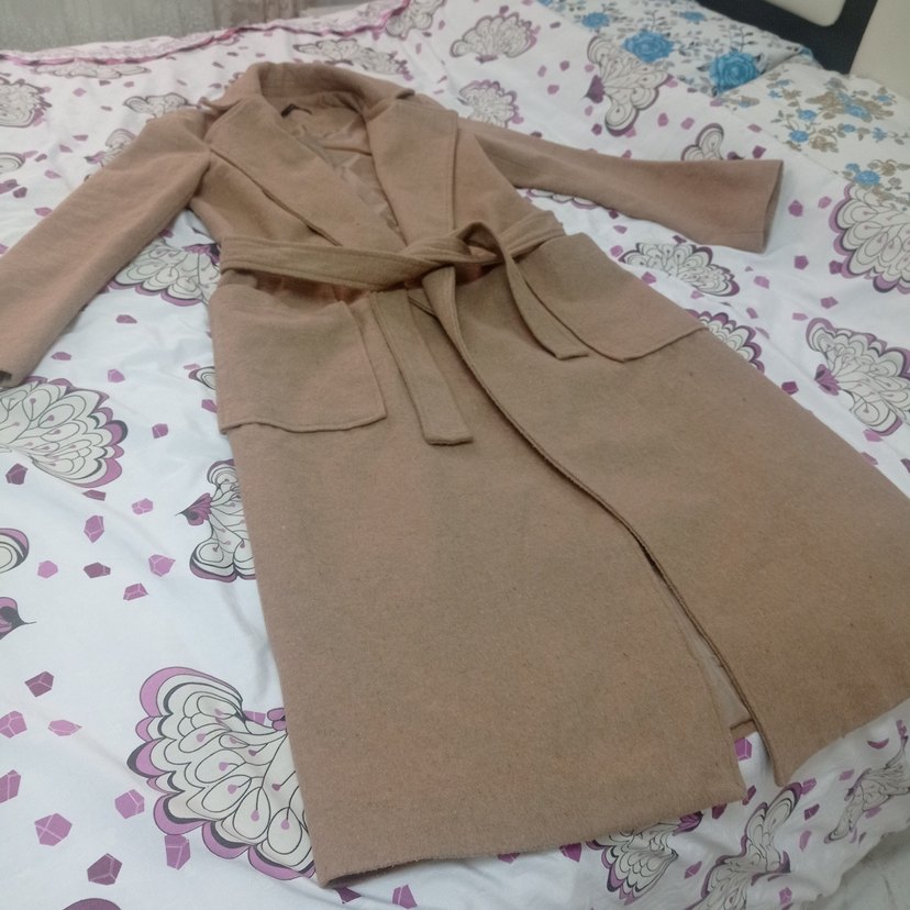 Trendyol marka kadın palto - Görsel 3