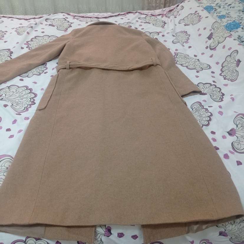 Trendyol marka kadın palto - Görsel 4