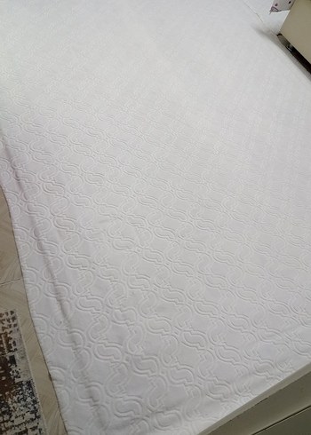 6 MT Beyaz  kabartma desenli halı Örtüsü - Görsel 6