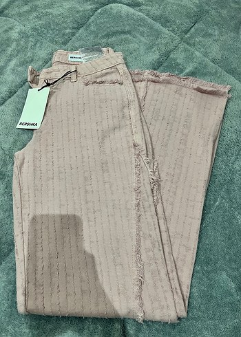 Bershka Pantolon Pembe Dokulu Flare Fit Jean