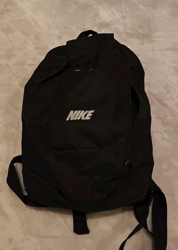 Nike Siyah Sade Sirt Cantasi