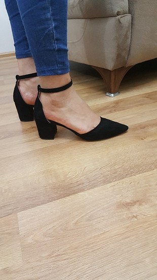 39 Beden siyah Renk topuklu sandalet