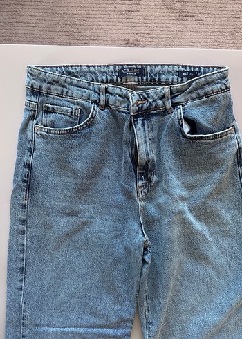 LC Waikiki Acik Mavi Rahat Kesim Denim Jean
