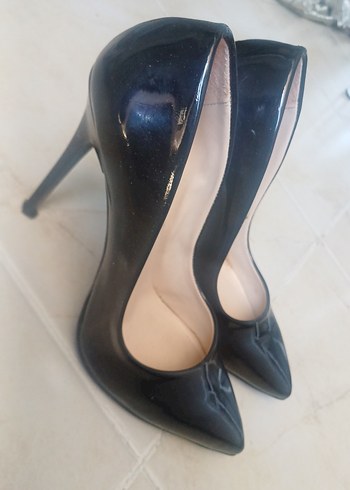 Parlak Siyah Yılan Desenli Stiletto Topuklu - Görsel 3