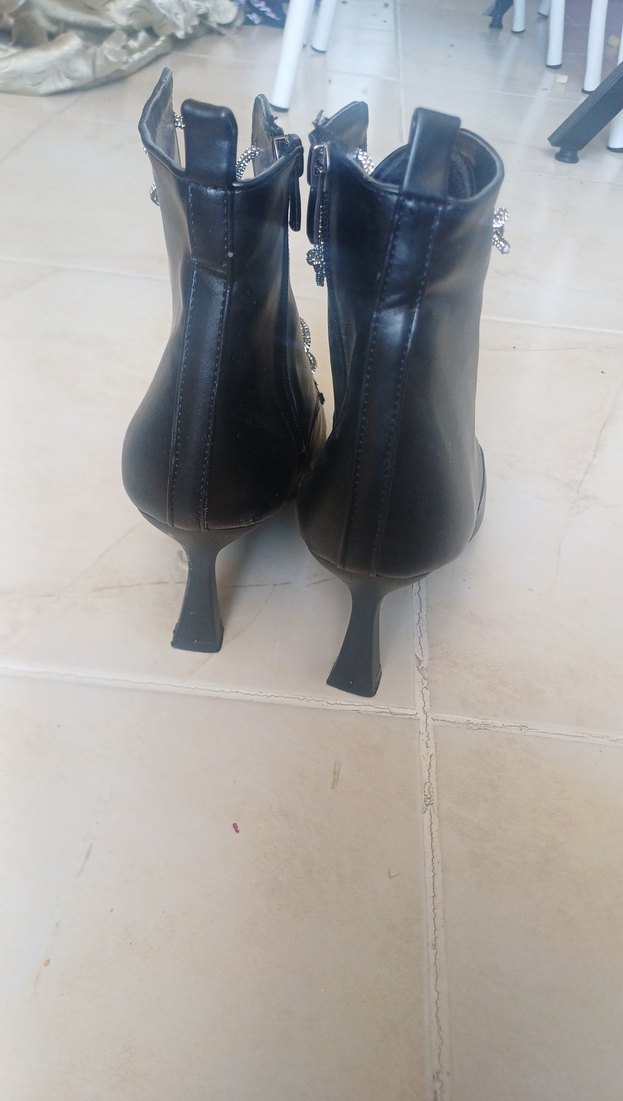 Şık Siyah Yılan Desenli Deri Stiletto Botlar - Görsel 5