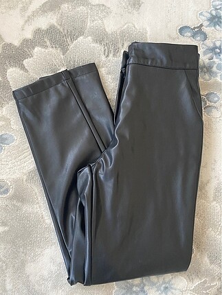 Siyah deri pantalon