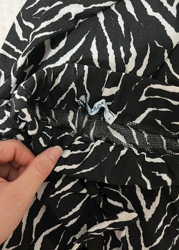 Erkek Zebra Desenli Siyah Mendil