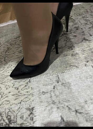 37 Beden Siyah stiletto ayakkabı 