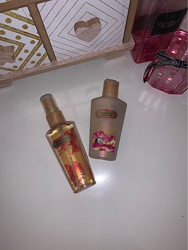 Victoria s Secret VS body mist ve krem