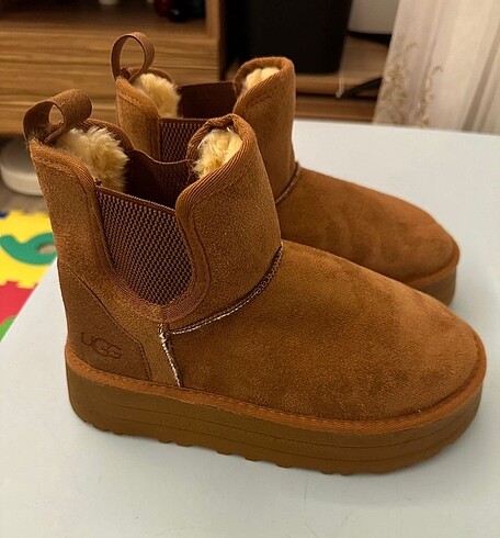 Ugg Neumel Taba