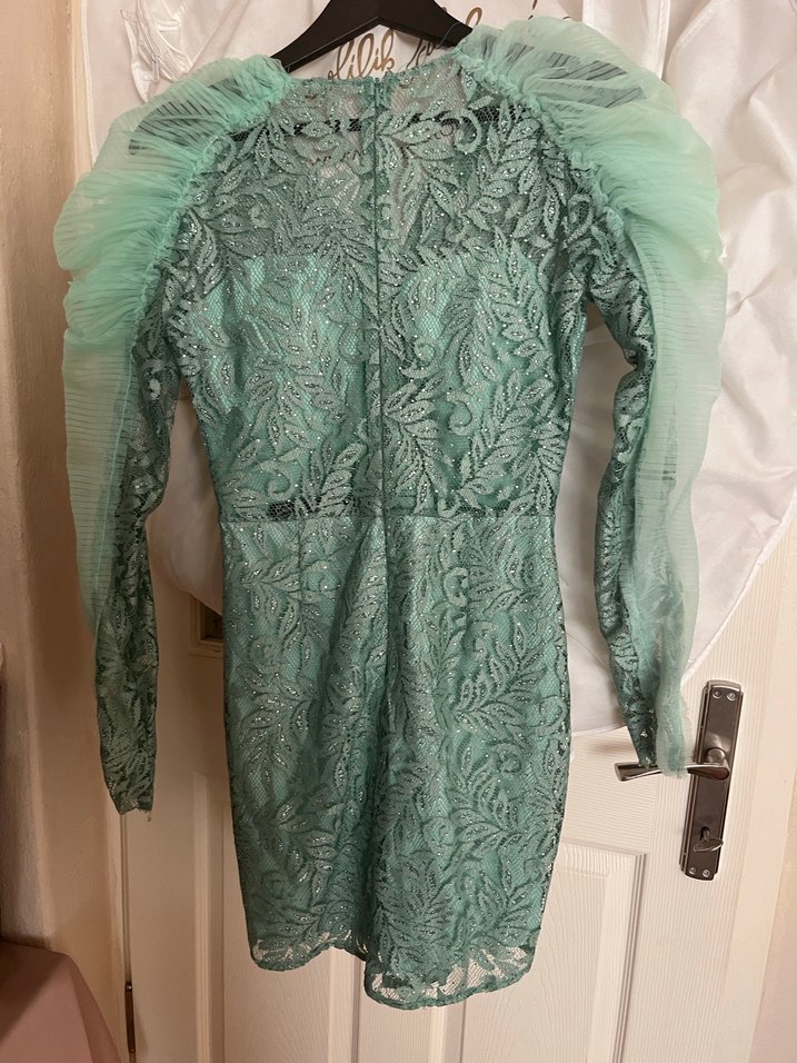 Raisa&Vanessa X Trendyol Dantel Detaylı V Yaka Uzun Kollu Elbise - Görsel 3