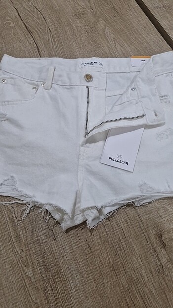 Pull and Bear Şort