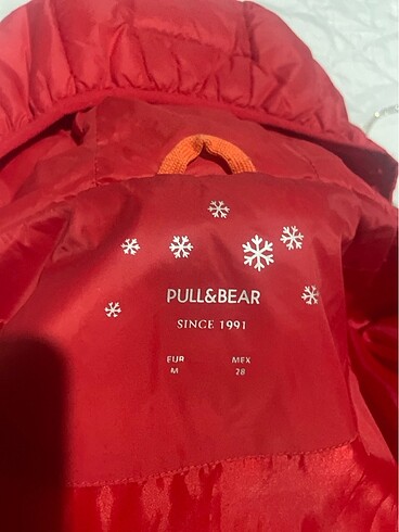 m Beden kırmızı Renk Pull and bear