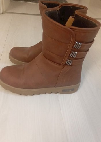 Diğer Sik Ve Rahat Kahverengi Orta Boy Bot
