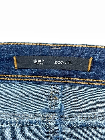 28 Beden çeşitli Renk PreLoved Jean / Kot %70 İndirimli.