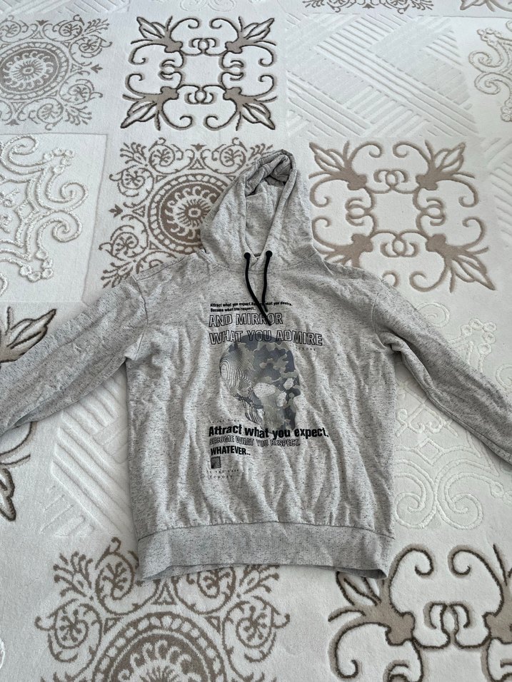 Gri Kapüşonlu Baskılı Kadın Sweatshirt - Görsel 2