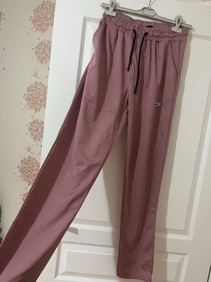 Pembe Rahat Kesim Midi Eşofman Altı - Görsel 3