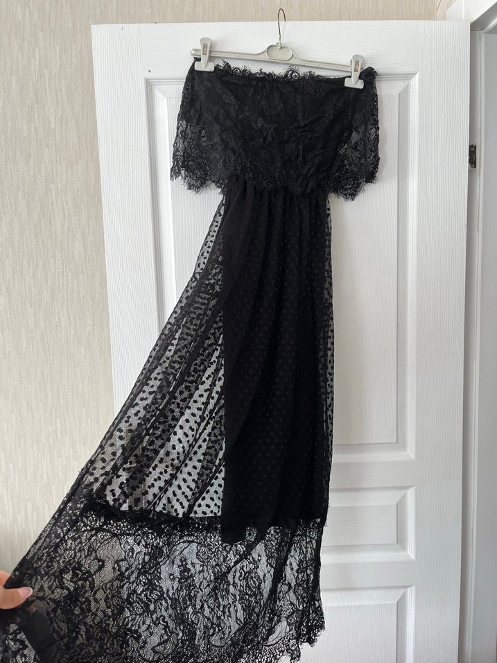 Dantel Detaylı Siyah Uzun Straplez Elbise - Görsel 2