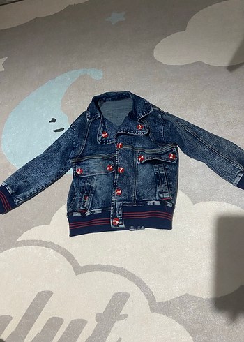 Sıfır hiç kullanılmadı . Erkek Çocuk Koyu Mavi Denim Ceket